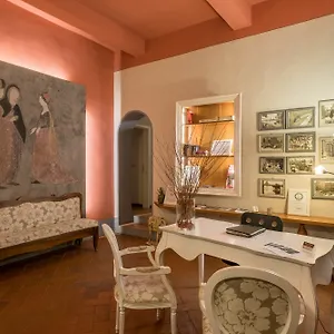 Bed & Breakfast In, Florence